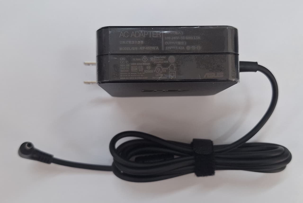CARGADOR ASUS 65W / 19V / 3.42A / 3.5 x 1.35MM