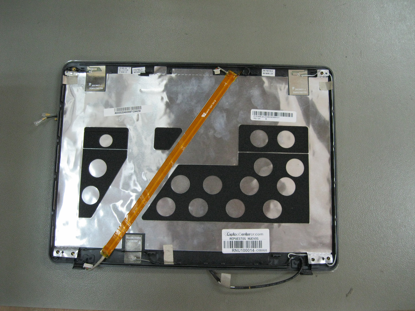 LCD BACK COVER COBERTOR DE PANTALLA SATELLITE PRO U400 A00002046098F12442W