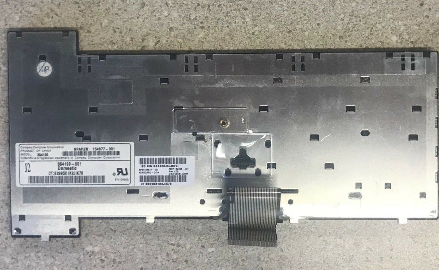 TECLADO HP COMPAQ USADO ARMADA E500 354199-001 SPS 154877-161