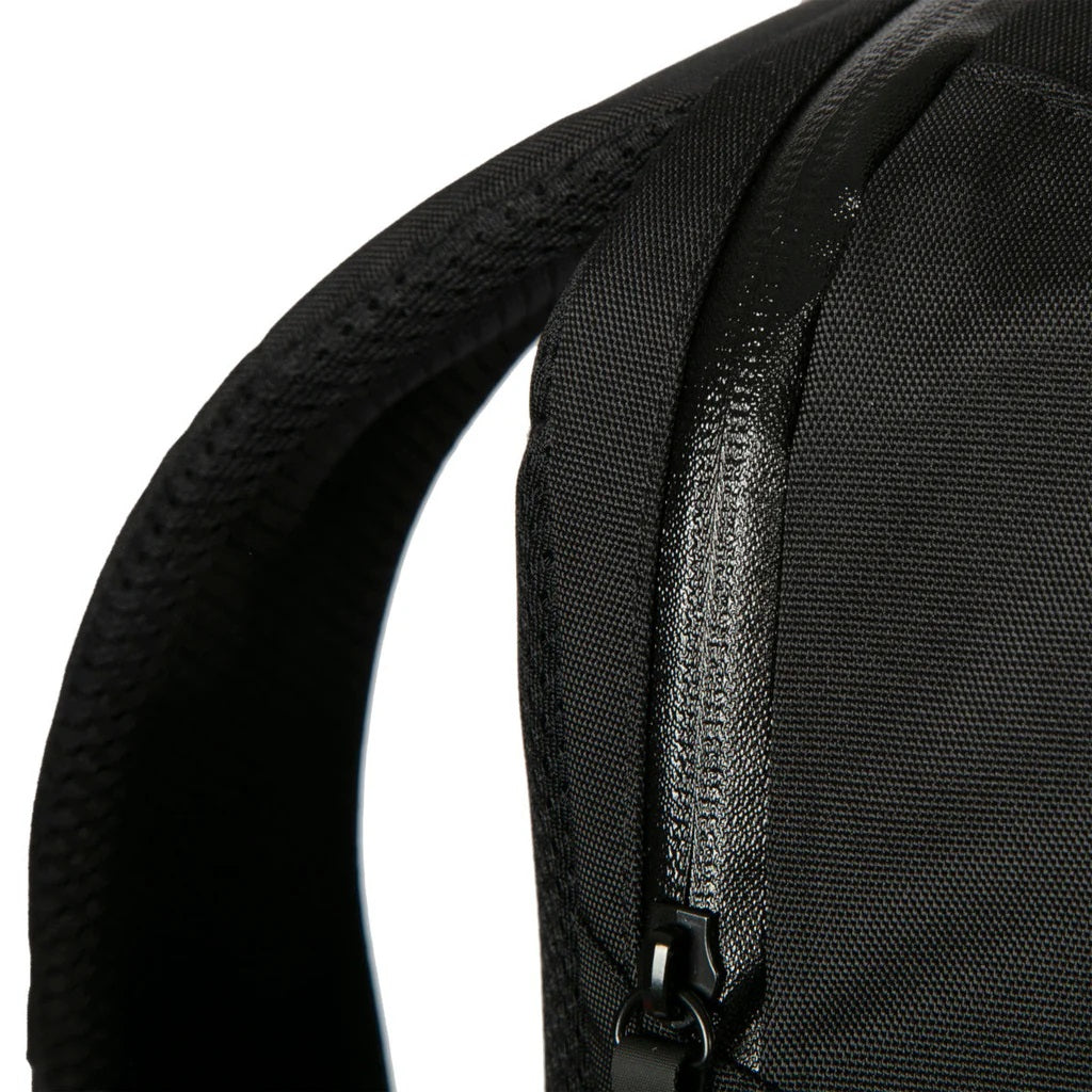 MOCHILA TARGUS 15.6" TERRA ECOSMART | TBB649LP-70