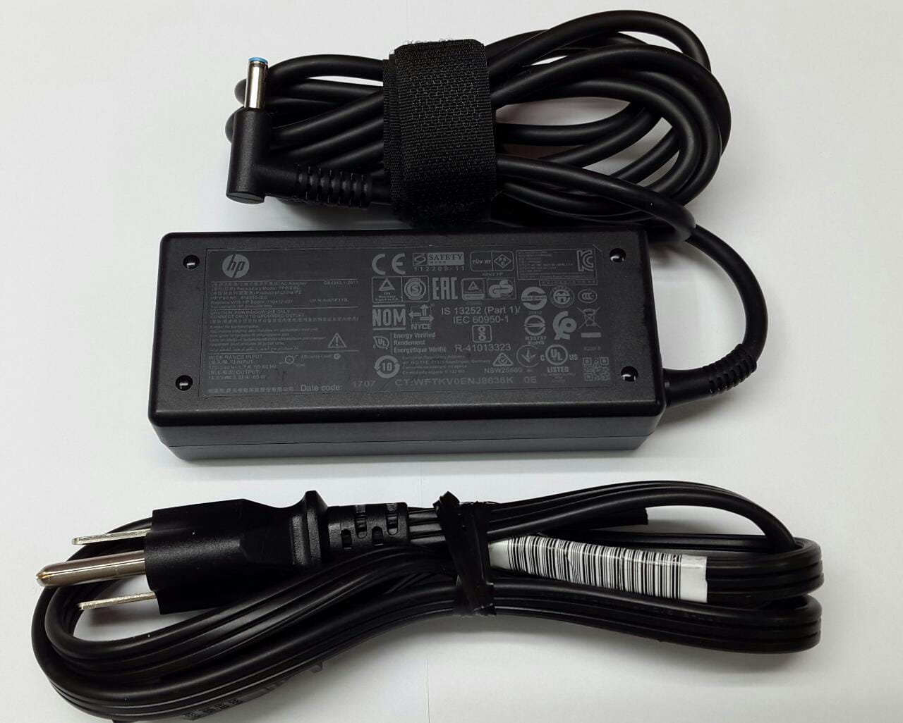 CARGADOR ORIGINAL HP COMPAQ 65W / 19.5V / 3.33A / 3.0 X 4.5MM PUNTA AZUL