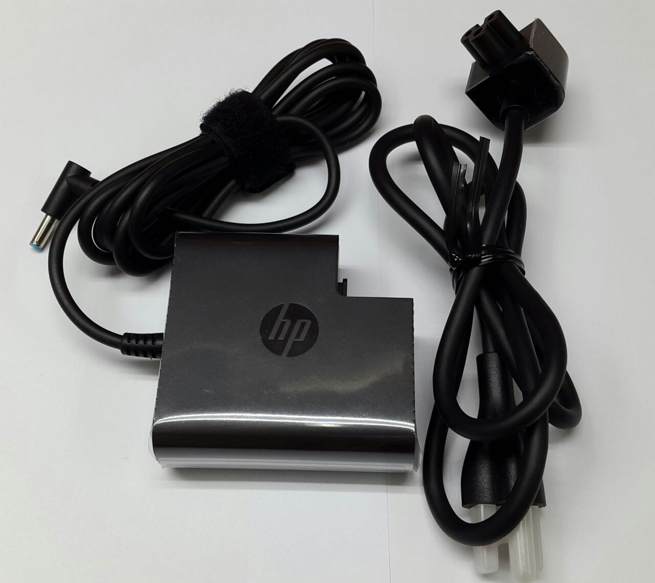 CARGADOR ORIGINAL HP COMPAQ 65W / 19.5V / 3.33A / 3.0 X 4.5MM PUNTA AZUL