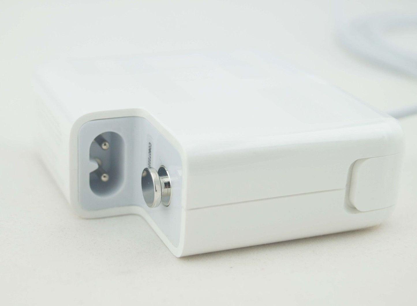 CARGADOR APPLE GENERICO 45W / 14.85V / 3.05A / MAGSAFE2