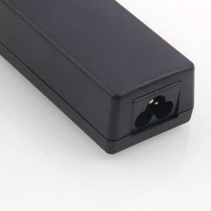 CARGADOR TOSHIBA 30W / 19V / 1.58A / 5.5 X 2.5MM