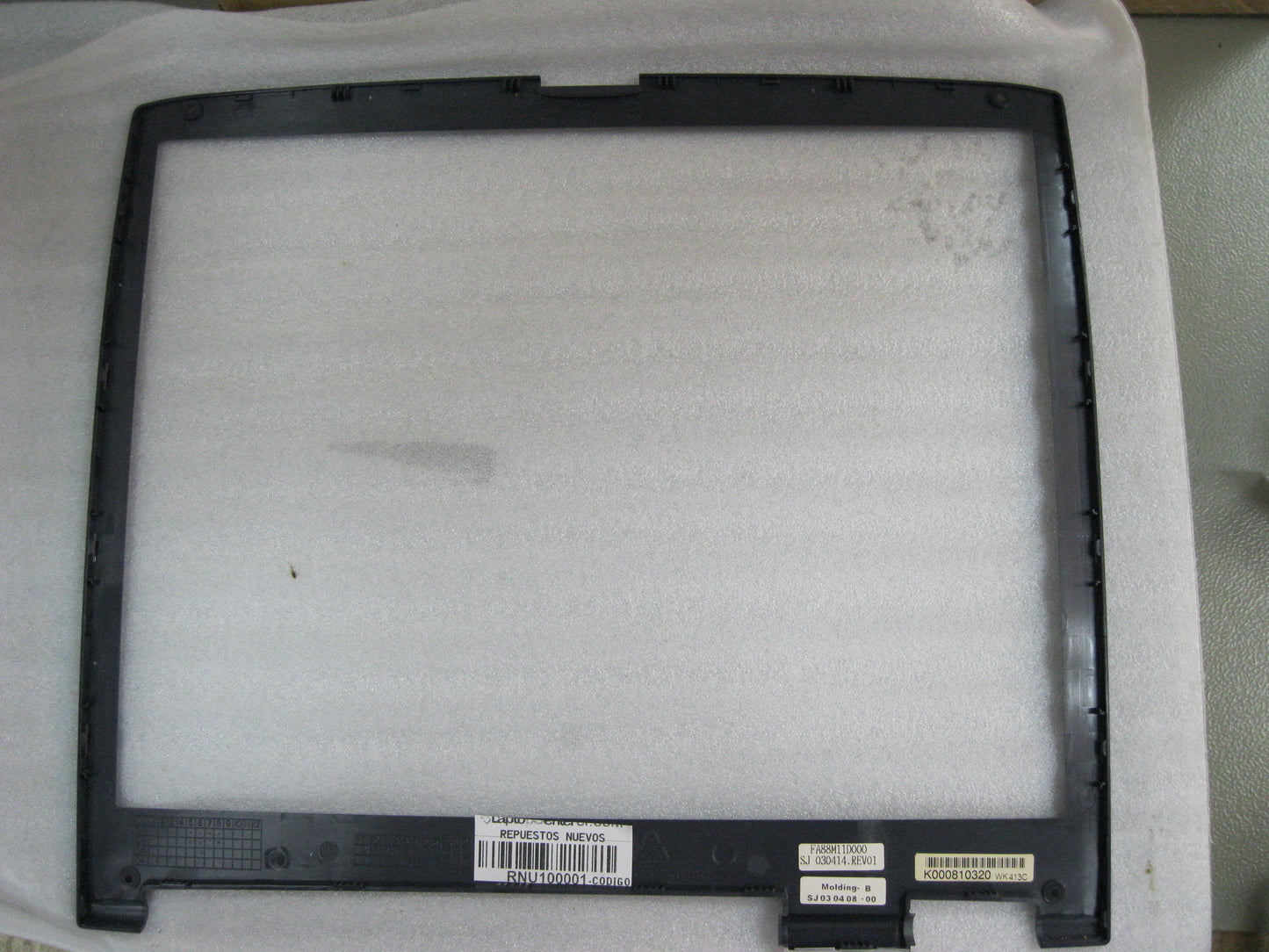 FRONT BEZEL TOSHIBA MARCO FRONTAL K000810320