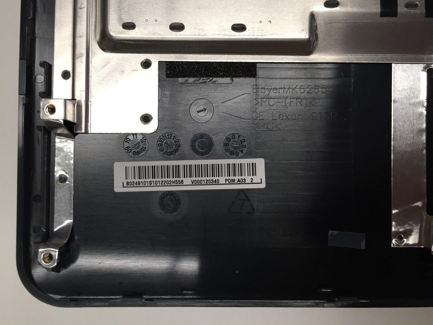PALMREST COBERTOR SUPERIOR DESCANSA MANOS TOSHIBA SATELLITE A300 A305 P/N: V000120340